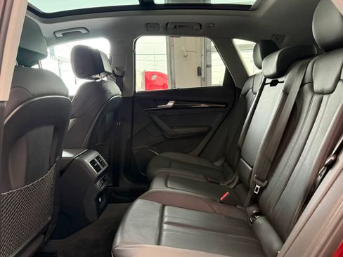 Used 2018 Audi Q5 2.0T Premium Plus w/ Premium Plus Package AWD/4WD image 28