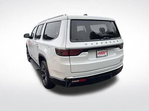 Used 2024 Jeep Wagoneer Series III image 4