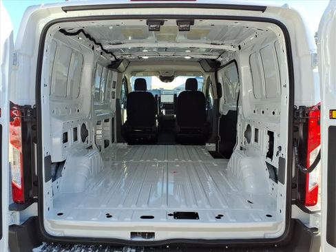 New 2026 Ford Transit 250 Low Roof RWD image 10