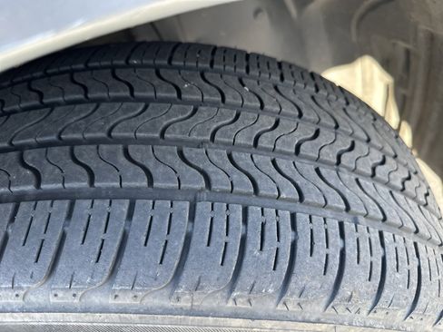 Used 2013 Subaru Legacy 2.5i Premium w/ All-Weather Pkg + Moonroof image 12