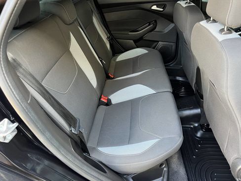 Used 2018 Ford Focus ST image 17