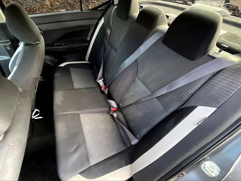 Used 2021 Nissan Versa SV image 23