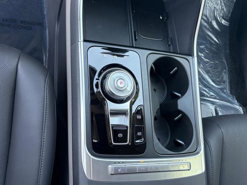 New 2026 Kia Carnival EX FWD image 12