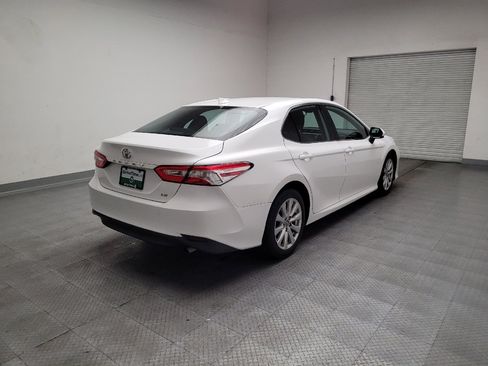Used 2019 Toyota Camry LE FWD image 9