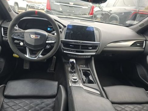 Used 2022 Cadillac CT5 V Blackwing w/ Carbon Fiber Package 2 RWD image 7