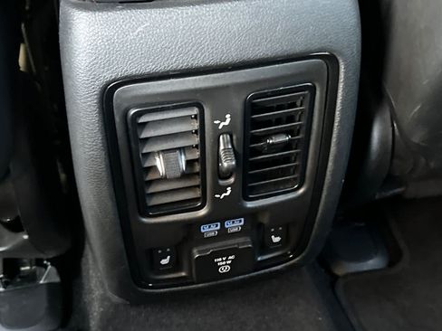 Used 2022 Dodge Durango R/T w/ Blacktop Package AWD/4WD image 13