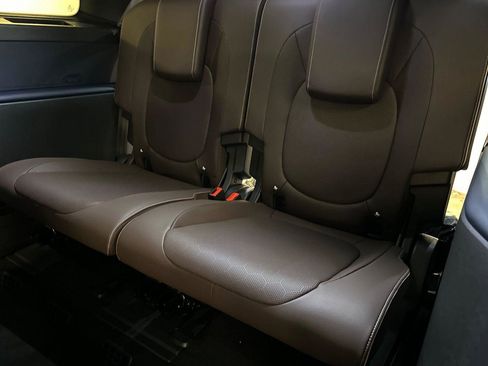 New 2025 Volkswagen ID. Buzz Pro S image 14