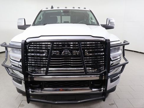 Used 2024 RAM 3500 Laramie w/ Towing Technology Group image 2