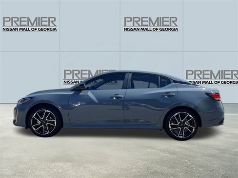 New 2025 Nissan Sentra SR w/ SR Premium Package image 25