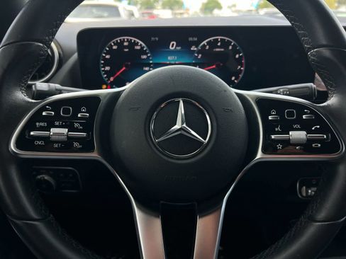 Used 2023 Mercedes-Benz GLA 250 image 24
