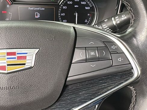 Used 2022 Cadillac XT5 Premium Luxury w/ LPO, Floor Liner Package AWD/4WD image 25