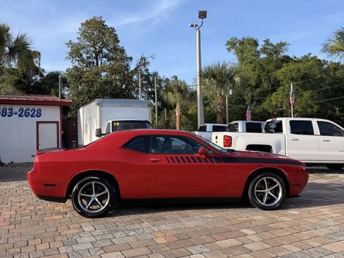 Used 2012 Dodge Challenger SXT Plus RWD image 5