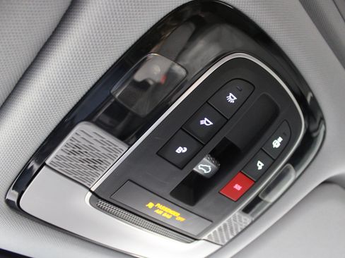 Used 2025 Hyundai Palisade SEL FWD image 18
