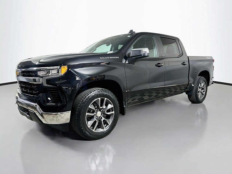 Used 2024 Chevrolet Silverado 1500 LT AWD/4WD image 3