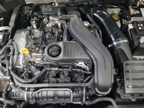 Used 2024 Volkswagen Jetta SE FWD image 30