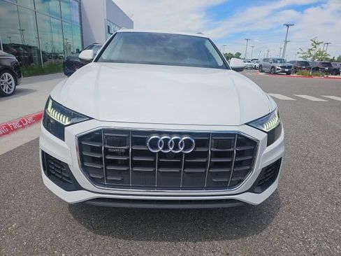 Used 2023 Audi Q8 Premium w/ Convenience Package AWD/4WD image 2