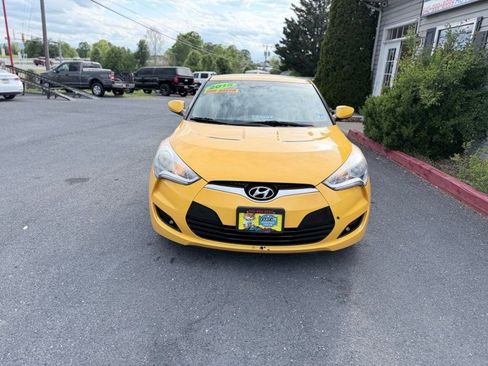 Used 2015 Hyundai Veloster FWD image 7