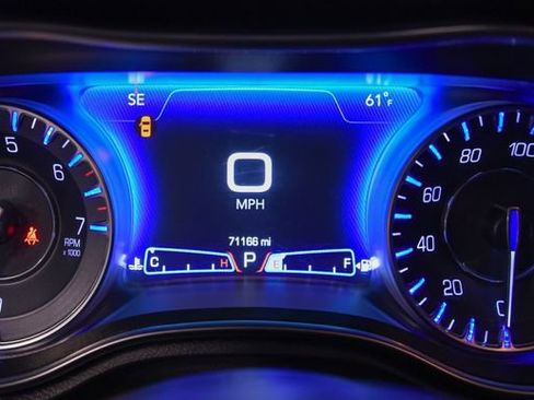 Used 2019 Chrysler 300 Touring w/ Sport Appearance Package RWD image 22
