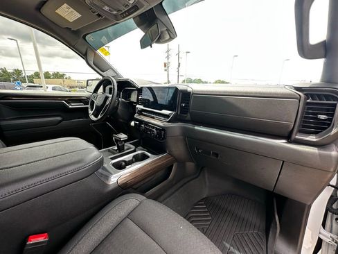 Used 2023 Chevrolet Silverado 1500 LT Trail Boss w/ LPO, Dark Essentials Package image 30