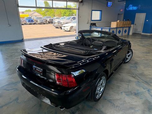 Used 2002 Ford Mustang GT RWD image 17
