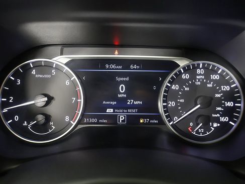 Used 2023 Nissan Sentra SR w/ SR Premium Package image 41