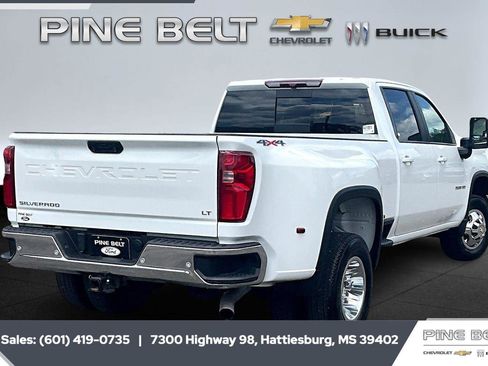 Used 2025 Chevrolet Silverado 3500 LT w/ Safety Package AWD/4WD image 12