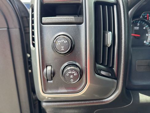 Used 2018 Chevrolet Silverado 1500 LT w/ LT Eassist Package AWD/4WD image 47