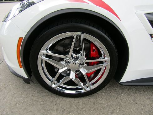 Used 2018 Chevrolet Corvette Grand Sport RWD image 24