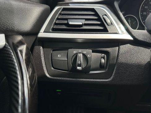 Used 2018 BMW 330i xDrive Sedan image 10