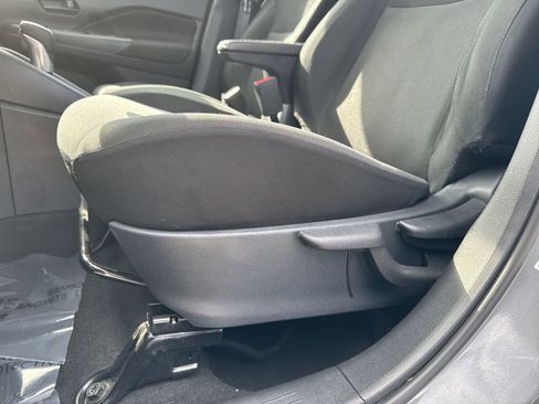 Certified 2024 Nissan Kicks S FWD image 28