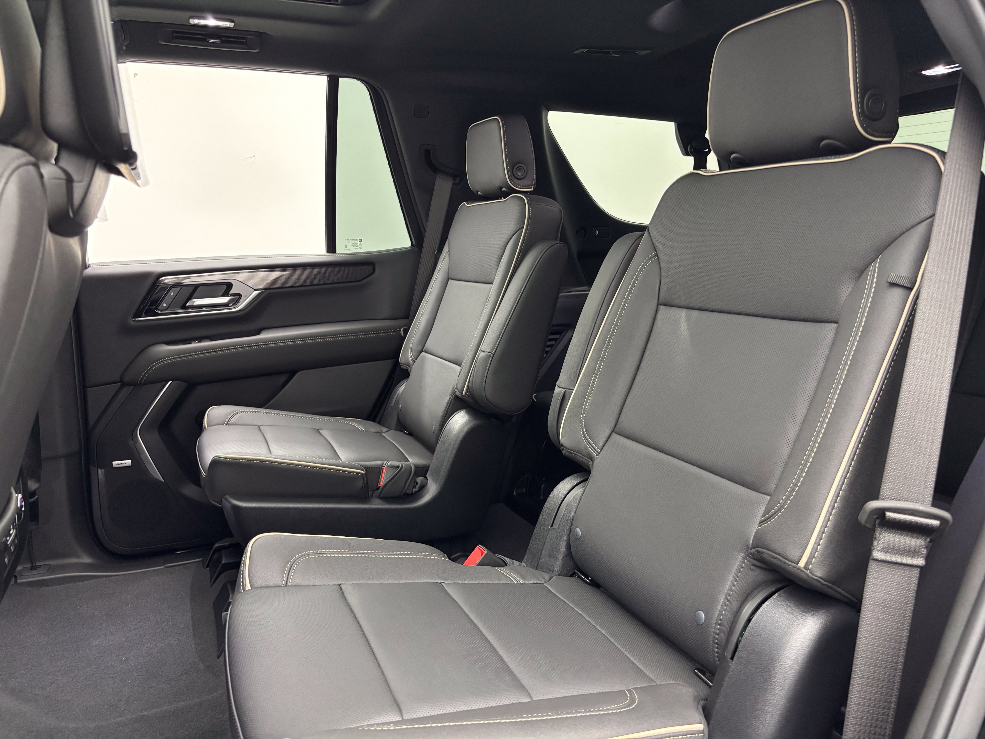 New 2026 GMC Yukon Elevation w/ Elevation Premium Package AWD/4WD image 50