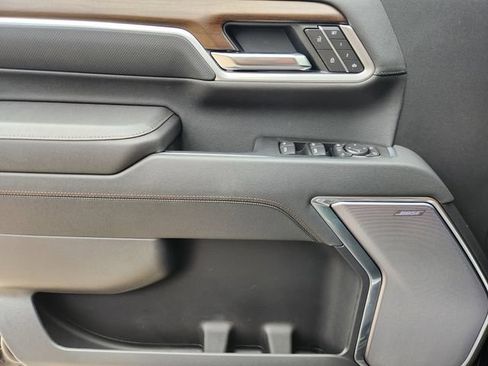 New 2026 Chevrolet Silverado 2500 High Country w/ High Country Premium Package AWD/4WD image 24