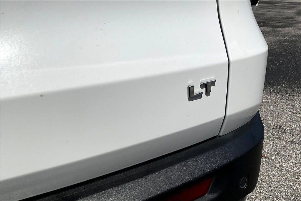 Used 2024 Chevrolet Traverse LT AWD/4WD image 27
