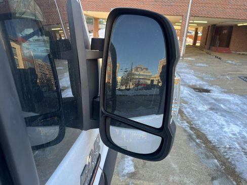 Used 2019 RAM ProMaster 2500 w/ Interior Convenience Group image 14