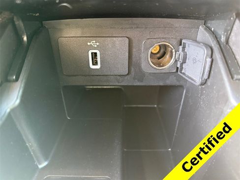 Used 2018 Ford Explorer XLT w/ Equipment Group 202A image 25