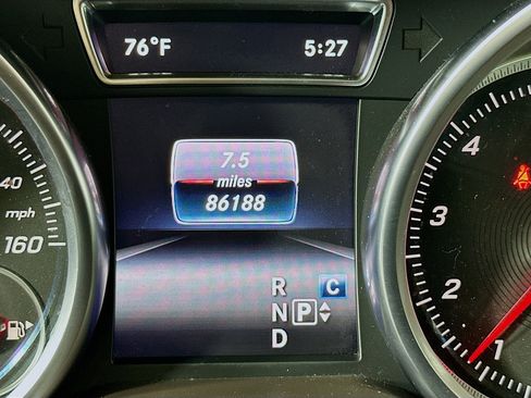 Used 2018 Mercedes-Benz GLE 350 4MATIC image 19