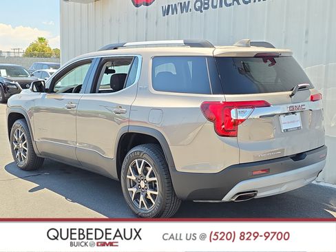 Used 2022 GMC Acadia SLE w/ Driver Convenience Package FWD image 5