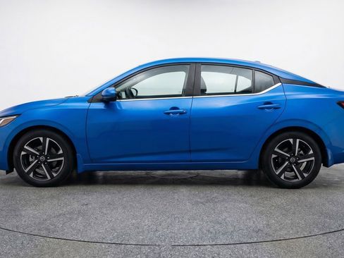 Used 2025 Nissan Sentra SV image 5