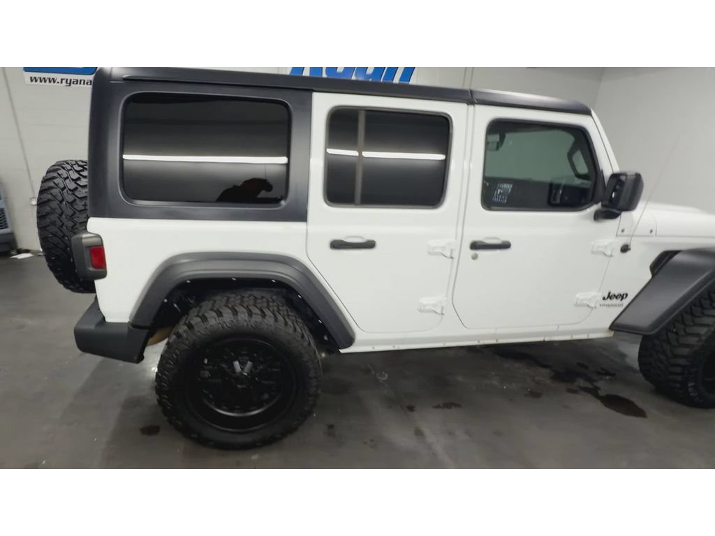Used 2021 Jeep Wrangler Unlimited Sport AWD/4WD image 9