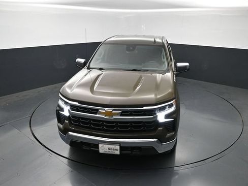 Used 2023 Chevrolet Silverado 1500 LT AWD/4WD image 20