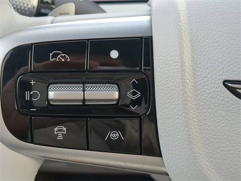 New 2026 Genesis GV70 2.5T Advanced image 23