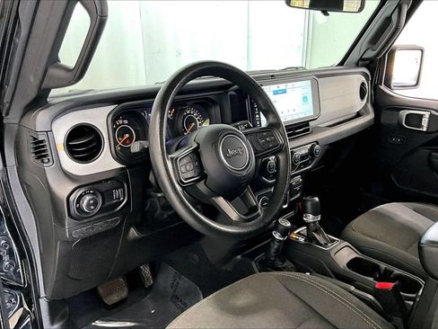 Used 2024 Jeep Gladiator Sport AWD/4WD image 13