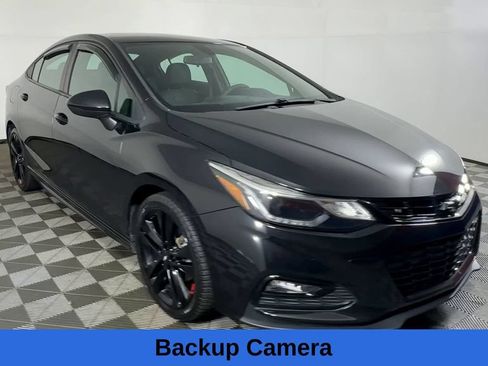 Used 2017 Chevrolet Cruze LT w/ Sun And Sound Package FWD image 5