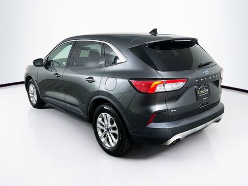 Used 2020 Ford Escape SE image 5