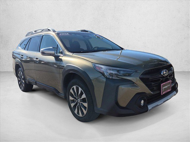 Used 2025 Subaru Outback Touring AWD/4WD image 3
