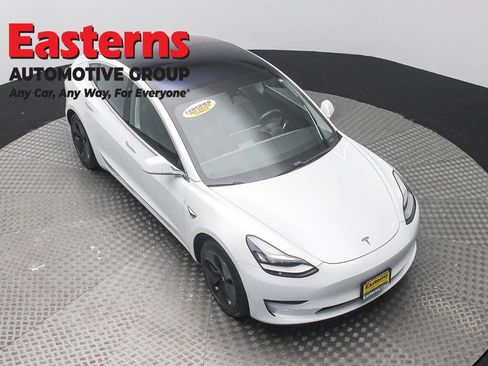 Used 2018 Tesla Model 3 Long Range RWD image 3