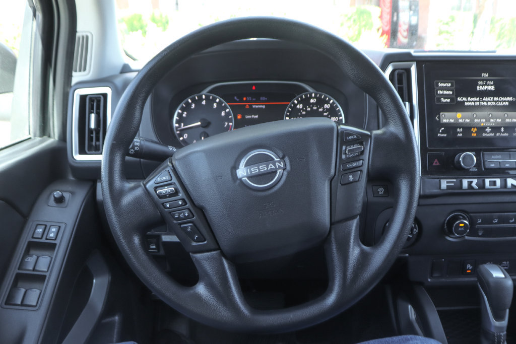 Used 2025 Nissan Frontier SV AWD/4WD image 20