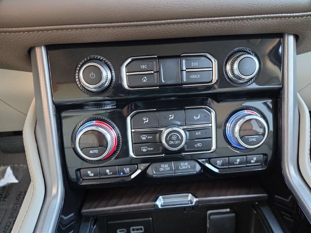 Certified 2024 GMC Yukon XL Denali AWD/4WD image 20