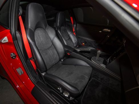 Used 2010 Porsche 911 GT3 image 16