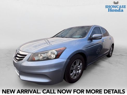 Used 2011 Honda Accord LX-P image 2